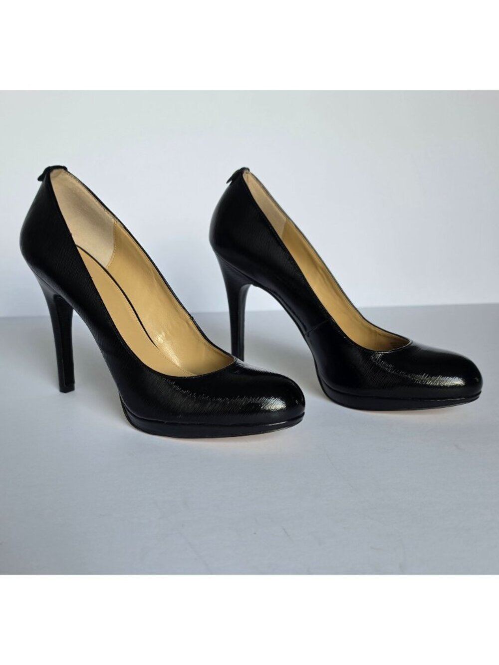Michael Kors Black Patent Leather Platform Pumps High Heel Career Shoes. Sz 9.5M